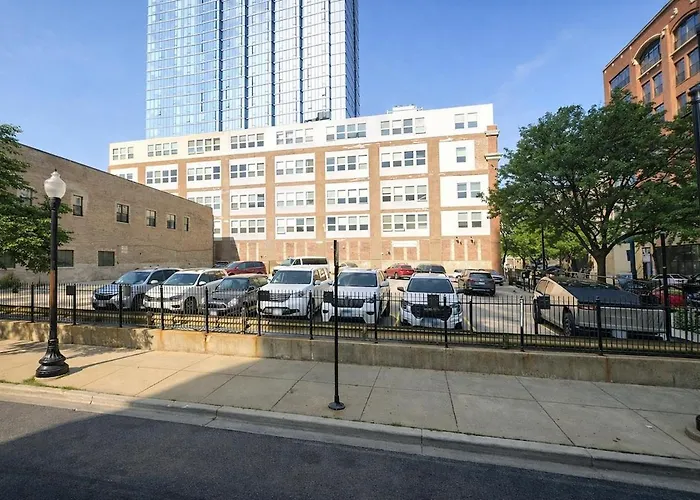 Chic Spacious 3br South Loop Near Mccormick Place, Roosevelt Cta & Shopping Area In Apartment Chicago