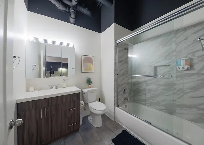 Chic Spacious 3br South Loop Near Mccormick Place, Roosevelt Cta & Shopping Area In * Chicago
