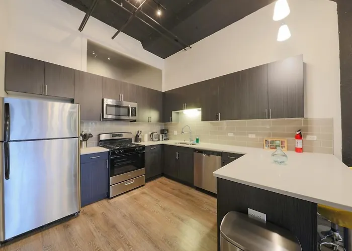 Chic Spacious 3br South Loop Near Mccormick Place, Roosevelt Cta & Shopping Area In Apartment