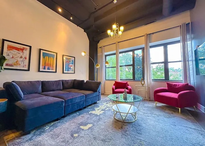Chic Spacious 3br South Loop Near Mccormick Place, Roosevelt Cta & Shopping Area In Chicago