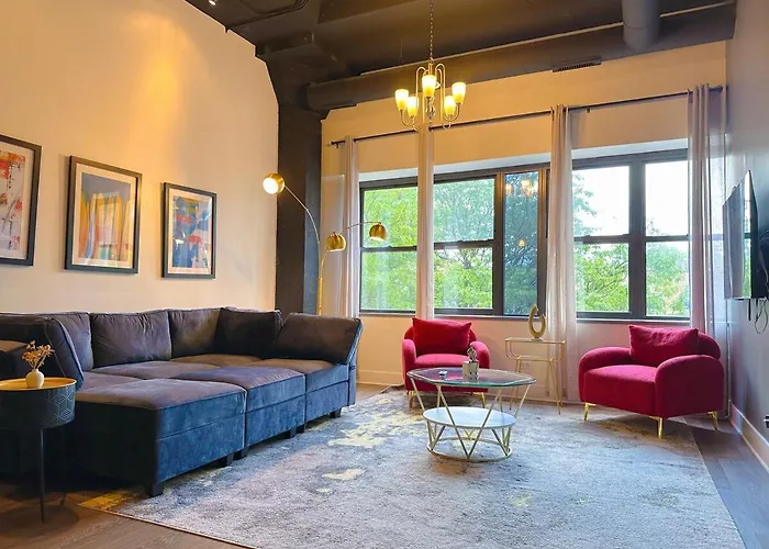Chic Spacious 3br South Loop Near Mccormick Place, Roosevelt Cta & Shopping Area In Apartment